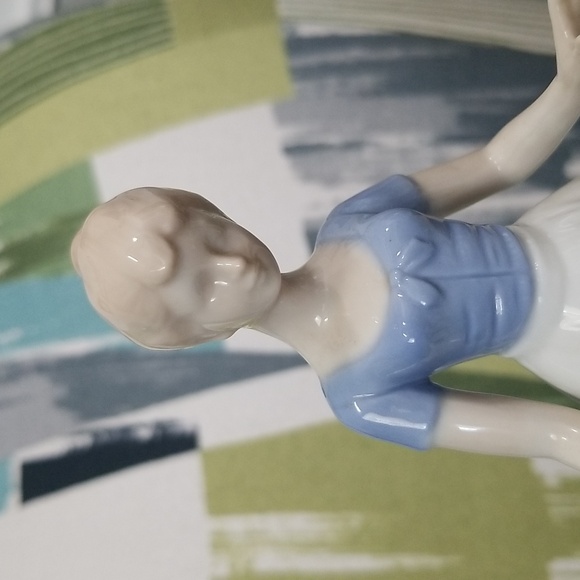 Bing and Grondahl Style Goose Girl Figurine - Picture 10 of 14